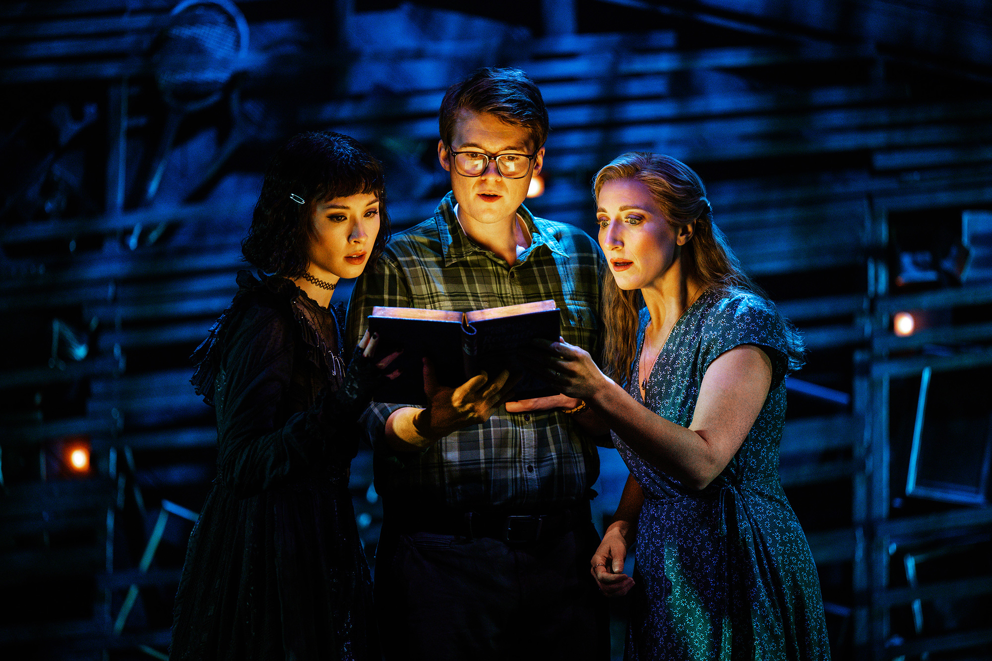 3.-Beetlejuice-The-Musical---Australian-Production---Photo-by-Michelle-Grace-Hunder